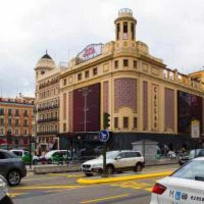 Apartamento Sotano En Gran Via Madryt Zewnętrze zdjęcie