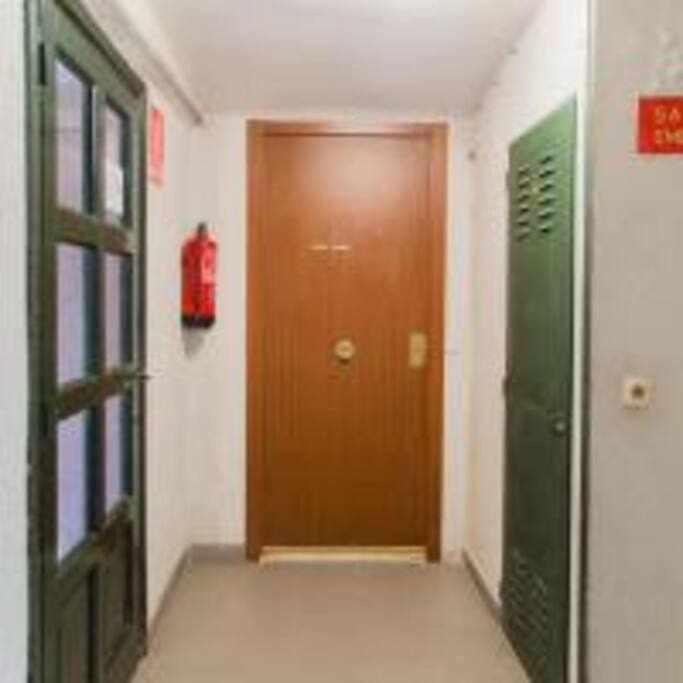 Apartamento Sotano En Gran Via Madryt Zewnętrze zdjęcie